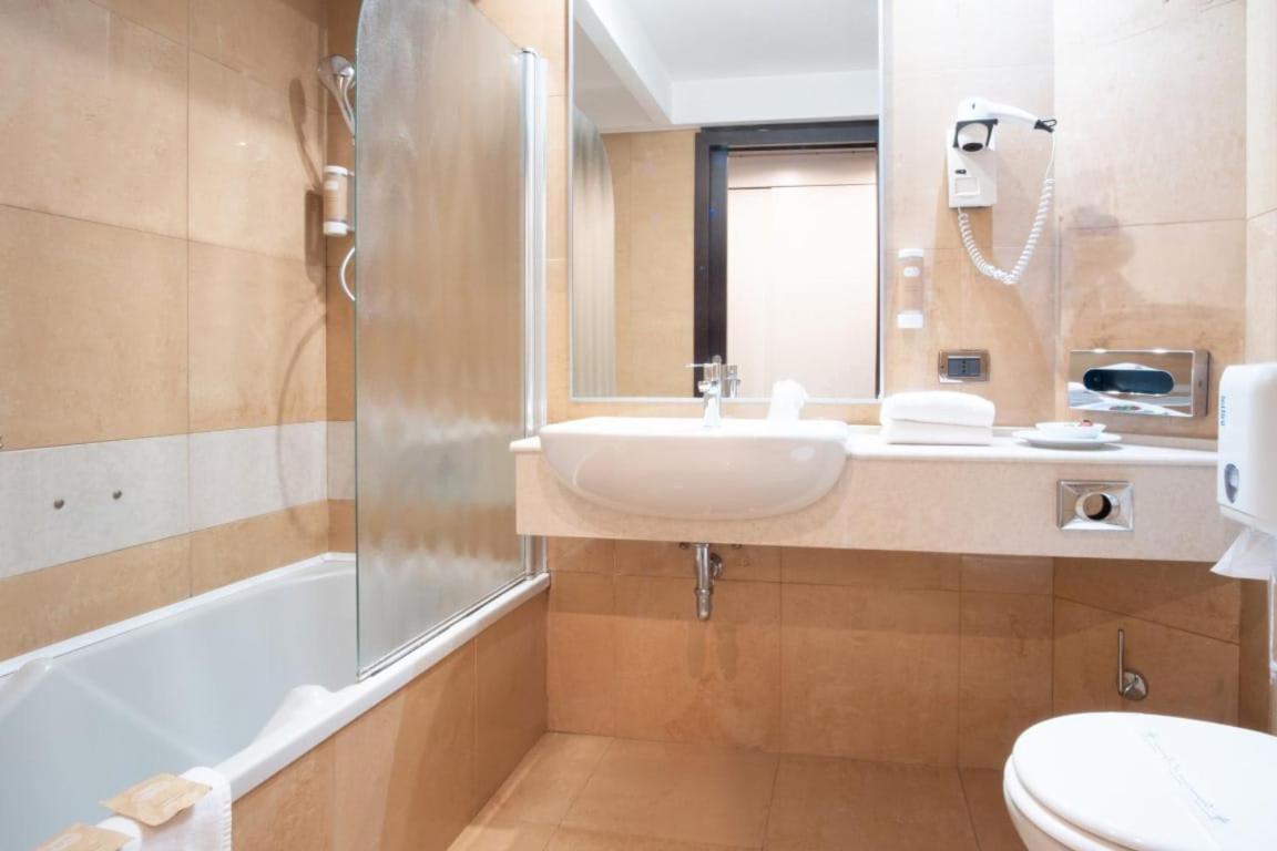 Hotel Imperatori Roma Ngoại thất bức ảnh