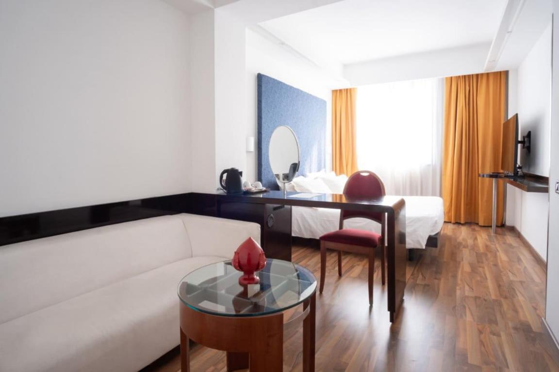 Hotel Imperatori Roma Ngoại thất bức ảnh
